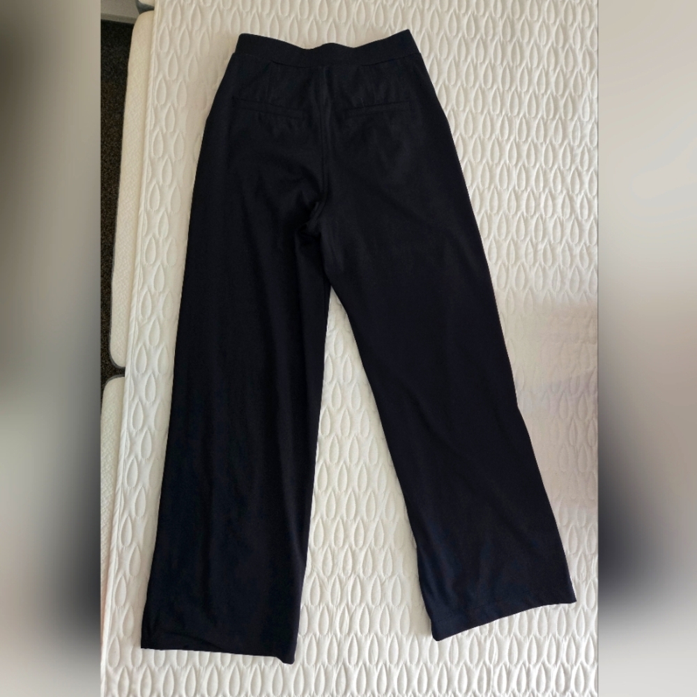 Halara black wide leg trousers